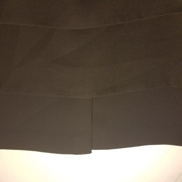 Jones Studio Skirt size 8 Classic Black Straight - Picture 4 of 6